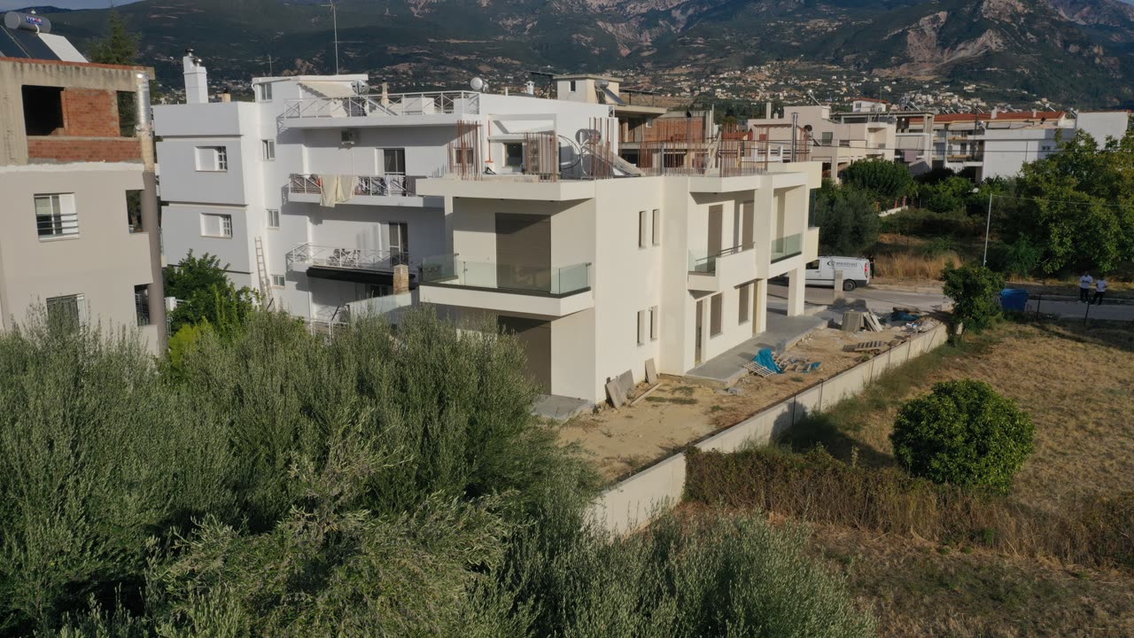 Συγκρότημα κατοικιών, περιοχή Σταδίου — Θερμοπροσόψεις, Πάτρα