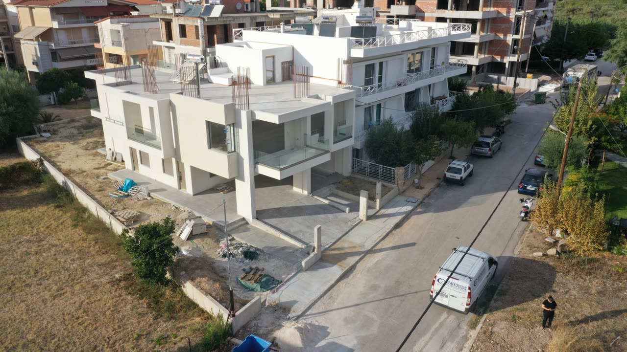 Το σύνολο του έργου στο περιβάλλον της γειτονιάς